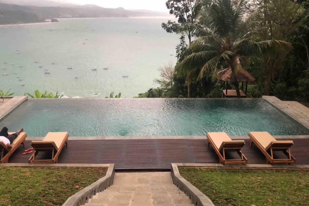 Terrace Villa - Pelabuhan Ratu Bantarkalapa 外观 照片